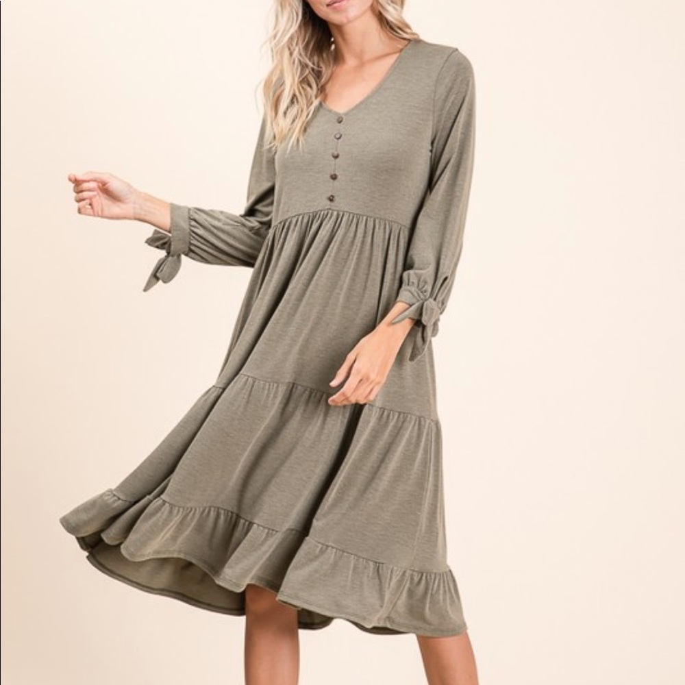 Reborn J - Women’s Olive Dress